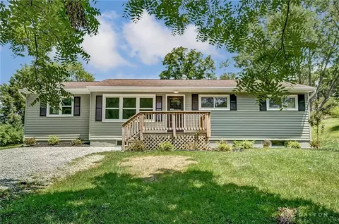 3248 Boxwood Dr, Fairborn, OH 45324