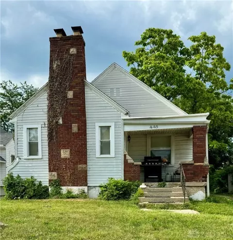 445 E Siebenthaler Ave, Dayton, OH 45405