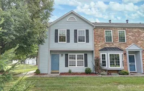6111 Leyden Ln, Huber Heights, OH 45424