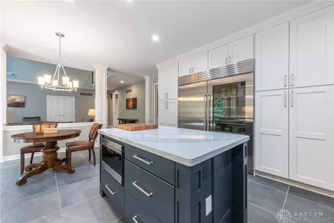 Kitchen - 524 Stanley Ave, Cincinnati, OH 45226 photo 5 of 8