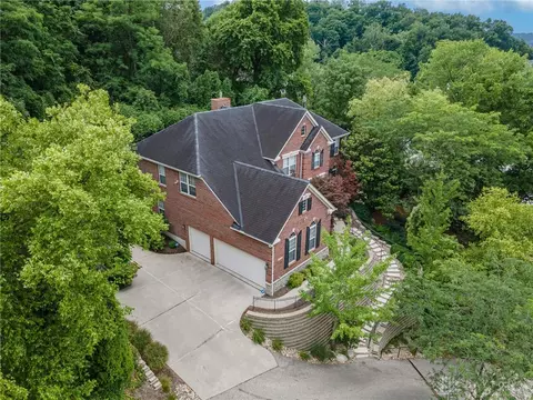 View/Area - 524 Stanley Ave, Cincinnati, OH 45226 photo 1 of 2
