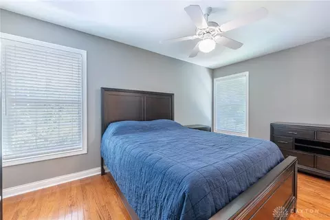Bedroom - 524 Stanley Ave, Cincinnati, OH 45226 photo 6 of 7