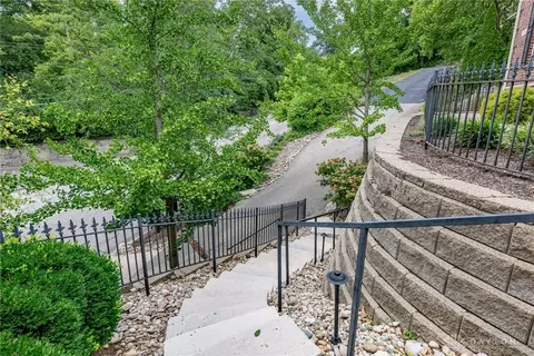 Exterior - 524 Stanley Ave, Cincinnati, OH 45226 photo 8 of 8