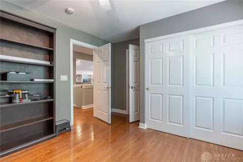 Bedroom - 524 Stanley Ave, Cincinnati, OH 45226 photo 5 of 7