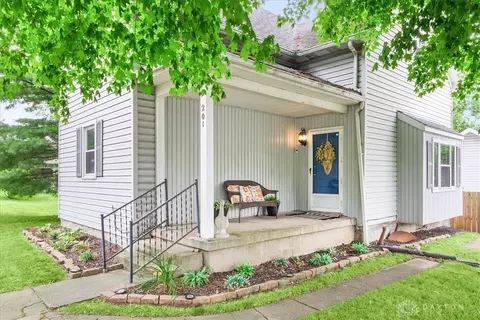 201 Zanesfield Rd, West Liberty, OH 43357