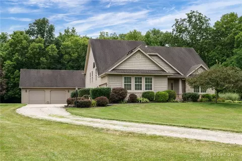 3959 Centerville Rd, Sugarcreek Township, OH 45370