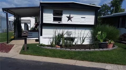 87 Palace Dr, West Carrollton, OH 45449