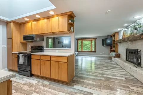 Kitchen - 7685 Duffield Cir, Centerville, OH 45459 photo 6 of 6