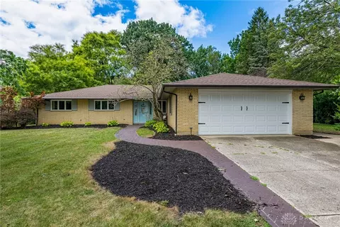 Exterior - 7685 Duffield Cir, Centerville, OH 45459 photo 2 of 11