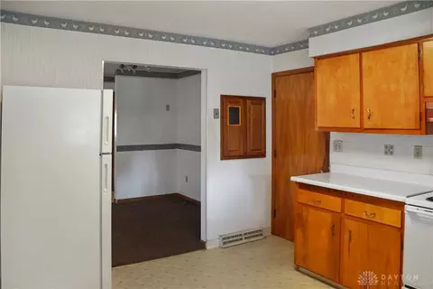 95 Lawnview Ave, North Hampton, OH 45349 photo 8