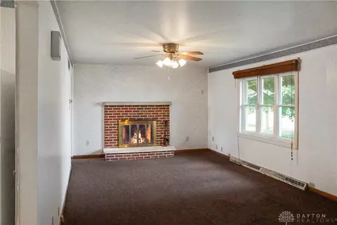 95 Lawnview Ave, North Hampton, OH 45349 photo 3