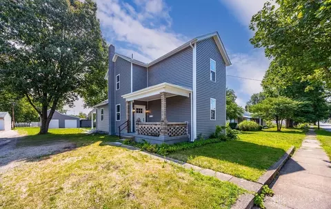 102 3rd St, Trenton, OH 45067