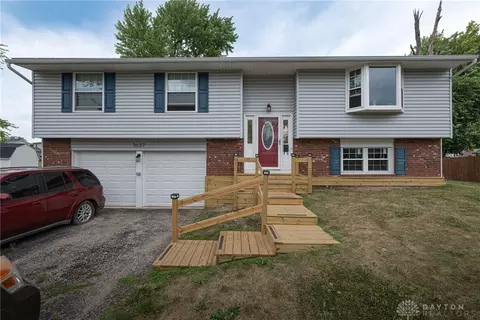 5637 Wakeshire Ct, Dayton, OH 45426