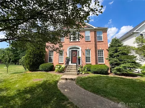 9747 Cobblewood Ct, Centerville, OH 45458