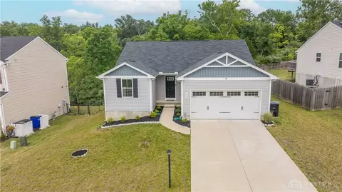 1902 Amelia Way, Moraine, OH 45439