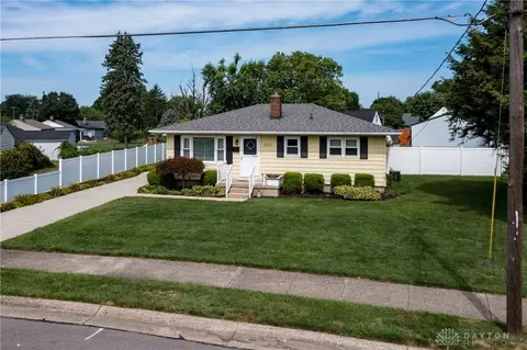3203 Raymond Dr, Middletown, OH 45042