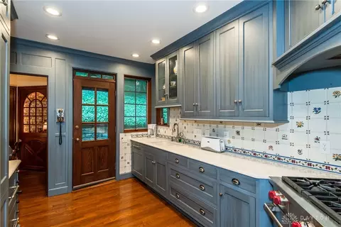 Kitchen - 3700 Ridgeway Rd, Kettering, OH 45419 photo 2 of 6