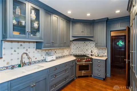 Kitchen - 3700 Ridgeway Rd, Kettering, OH 45419 photo 4 of 6