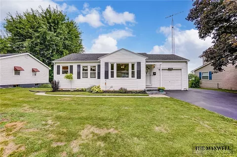 436 N Monroe Dr, Xenia, OH 45385