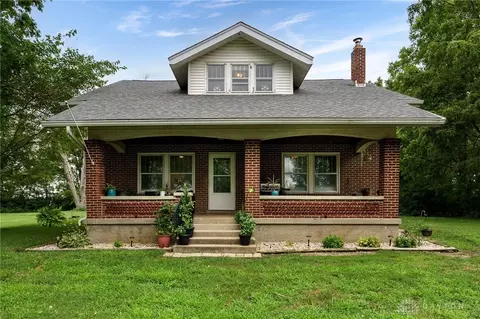 672 N Lake Rd, New Carlisle, OH 45344