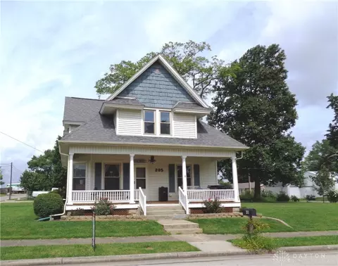 203 Ackton St, Lewisburg, OH 45338