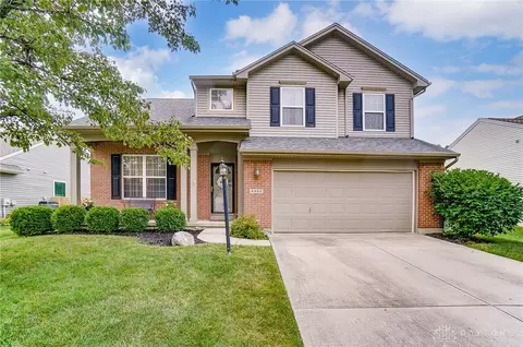 4936 Summerset Dr, Tipp City, OH 45371