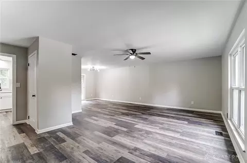 4383 Grossepoint St, Springfield, OH 45502 photo 6