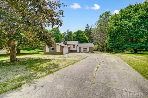 4383 Grossepoint St, Springfield, OH 45502