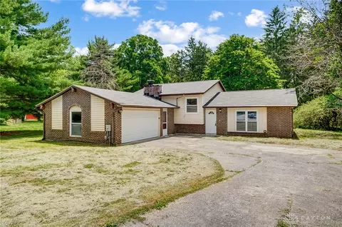 4383 Grossepoint St, Springfield, OH 45502 photo 2