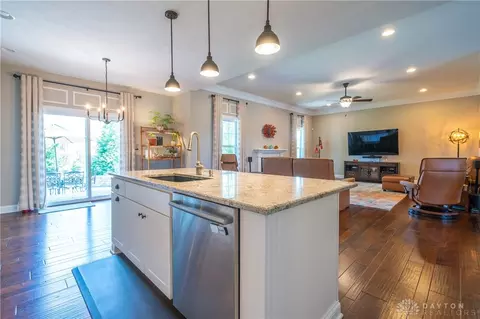 Kitchen - 1550 Lemans Blvd, Centerville, OH 45458 photo 8 of 8