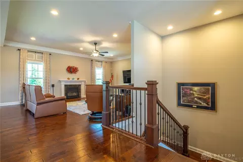 Entry Way - 1550 Lemans Blvd, Centerville, OH 45458 photo 4 of 7