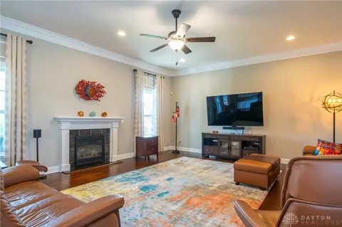 Living - 1550 Lemans Blvd, Centerville, OH 45458 photo 1 of 9