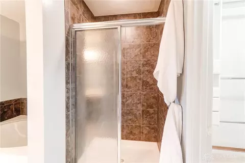 Bath - 4759 Jacob Andrew Ct, Morrow, OH 45152 photo 6 of 11