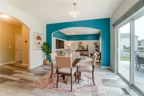 Dining - 4759 Jacob Andrew Ct, Morrow, OH 45152 photo 3 of 6