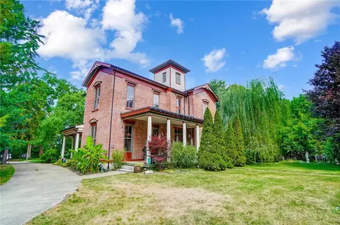 49 Miami Ave, Franklin, OH 45005