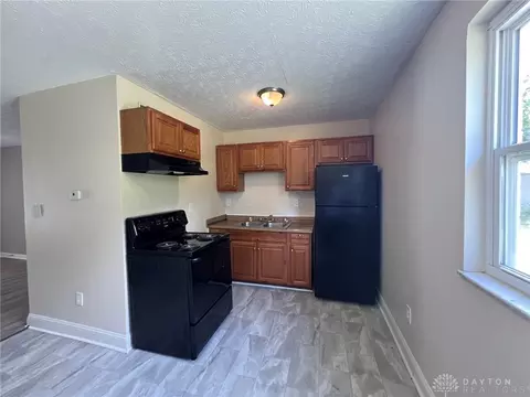 3384 Ninann Ct, Cincinnati, OH 45211 photo 4