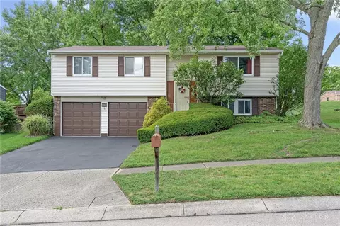 4821 Whitewood Ct, Huber Heights, OH 45424