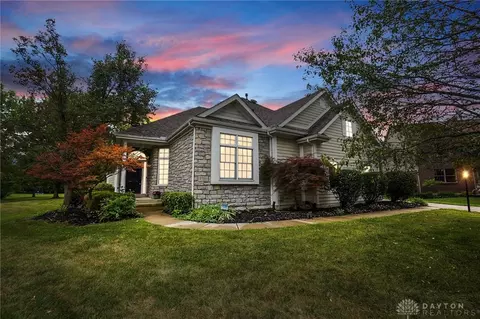9796 Dinwiddie Ct, Dayton, OH 45458