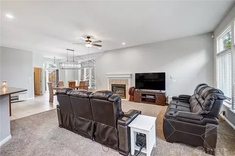 9796 Dinwiddie Ct, Dayton, OH 45458 photo 7
