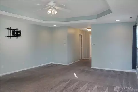 Living - 75 Martin Ln, Springboro, OH 45066 photo 14 of 22