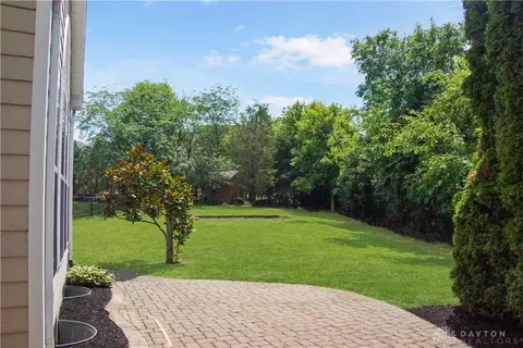 Exterior - 75 Martin Ln, Springboro, OH 45066 photo 6 of 7