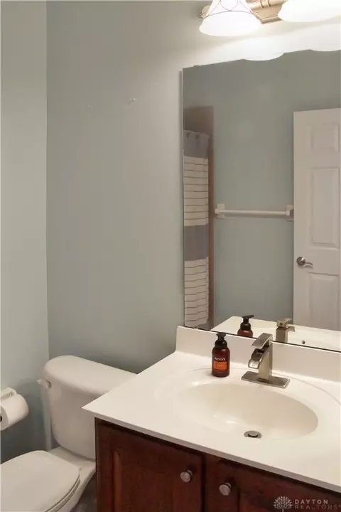 Bath - 75 Martin Ln, Springboro, OH 45066 photo 3 of 14