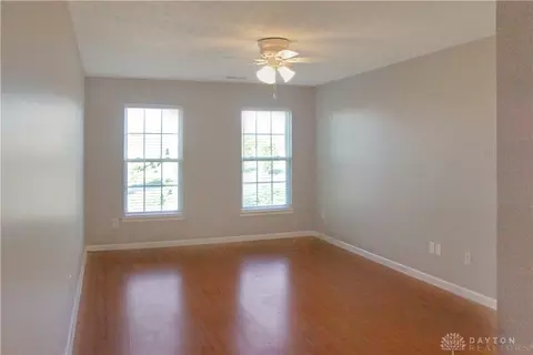 Living - 75 Martin Ln, Springboro, OH 45066 photo 17 of 22