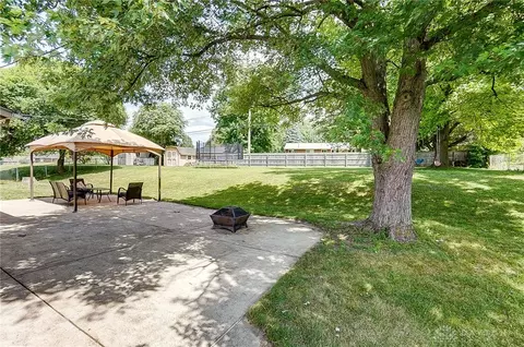 Exterior - 3057 Mountville Dr, Dayton, OH 45440 photo 9 of 9