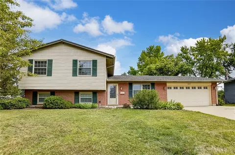 Exterior - 3057 Mountville Dr, Dayton, OH 45440 photo 3 of 9