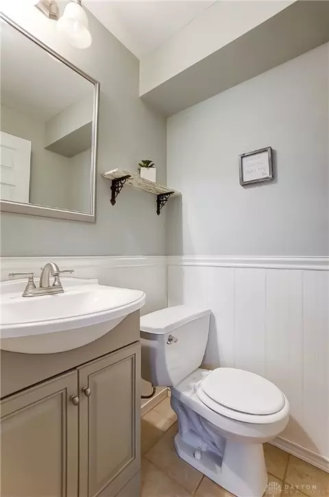 Bath - 3057 Mountville Dr, Dayton, OH 45440 photo 10 of 10