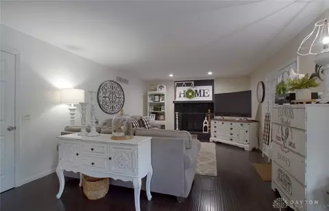 Living - 5918 Megan Dr, Liberty, OH 45011 photo 1 of 2