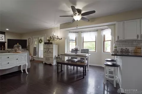 Dining - 5918 Megan Dr, Liberty, OH 45011 photo 3 of 3