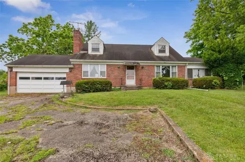 1827 E Us 22 3, Morrow, OH 45152