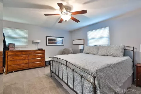 5247 Oakbrooke Dr, Kettering, OH 45440 photo 20